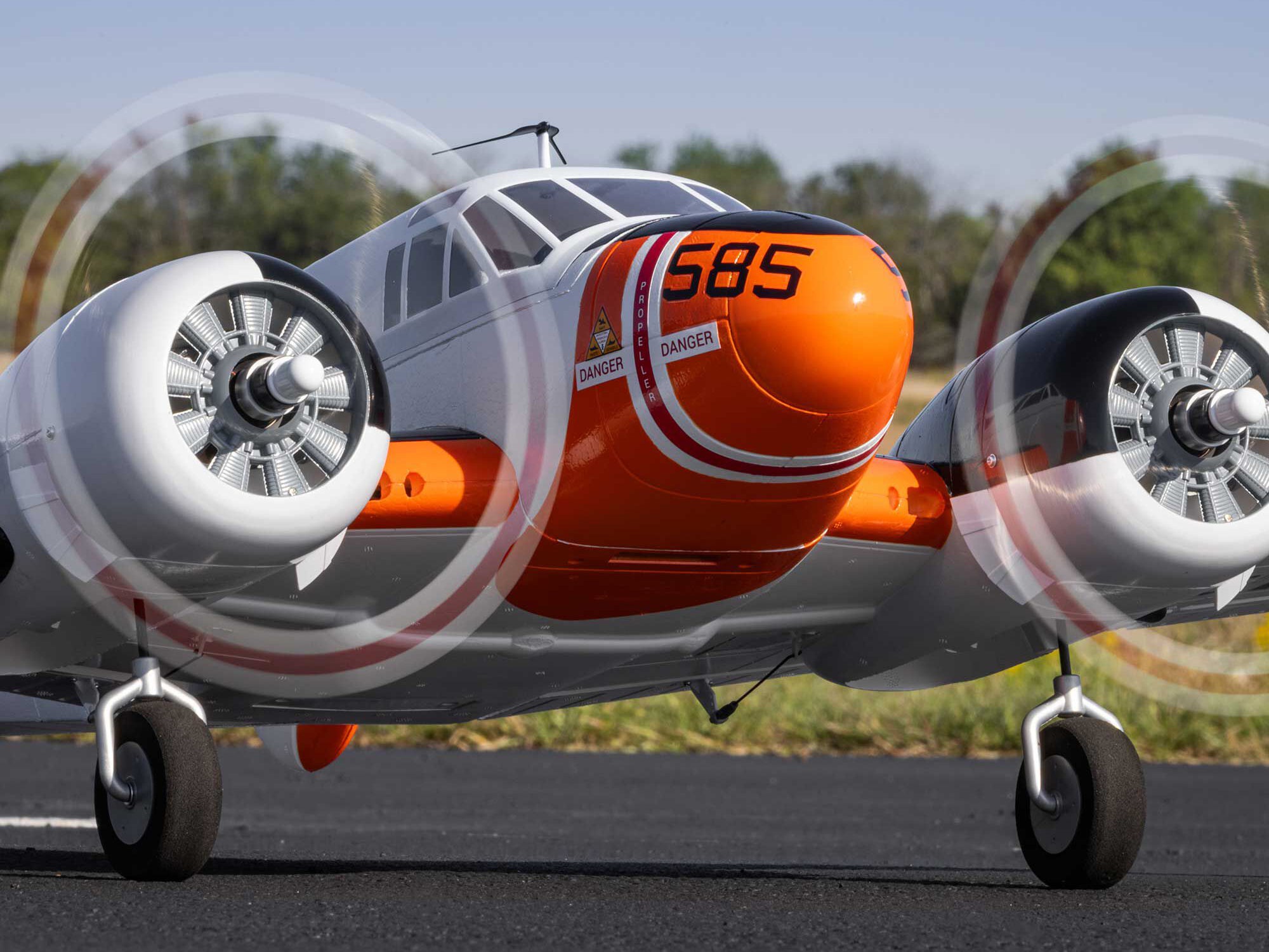 E-Flite Beechcraft D18/RC-45J 1.5m BNF Basic with AS3X+ and SAFE Select EFL-3726
