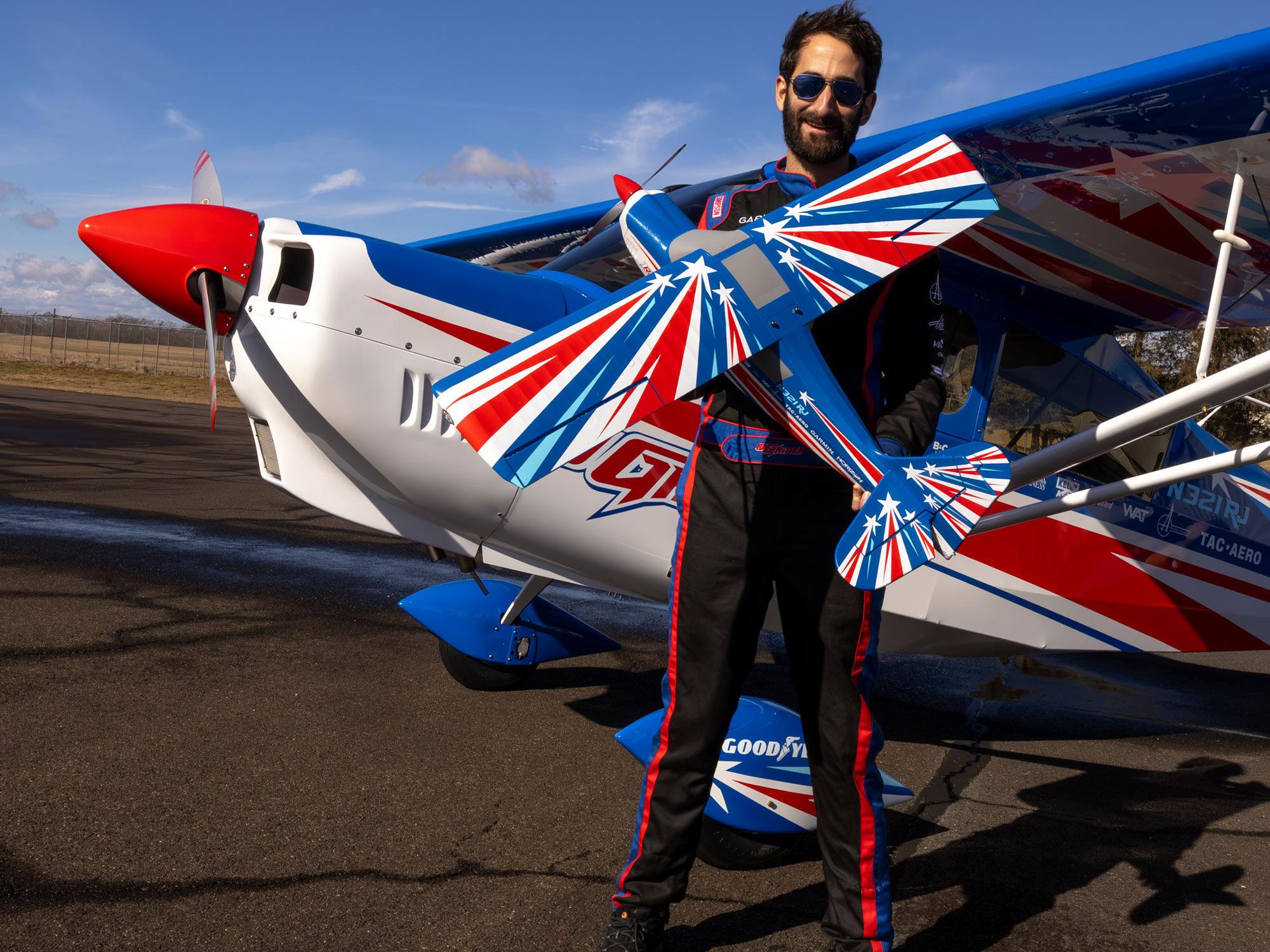 E-Flite Decathlon RJG 1.2m PNP EFL09275