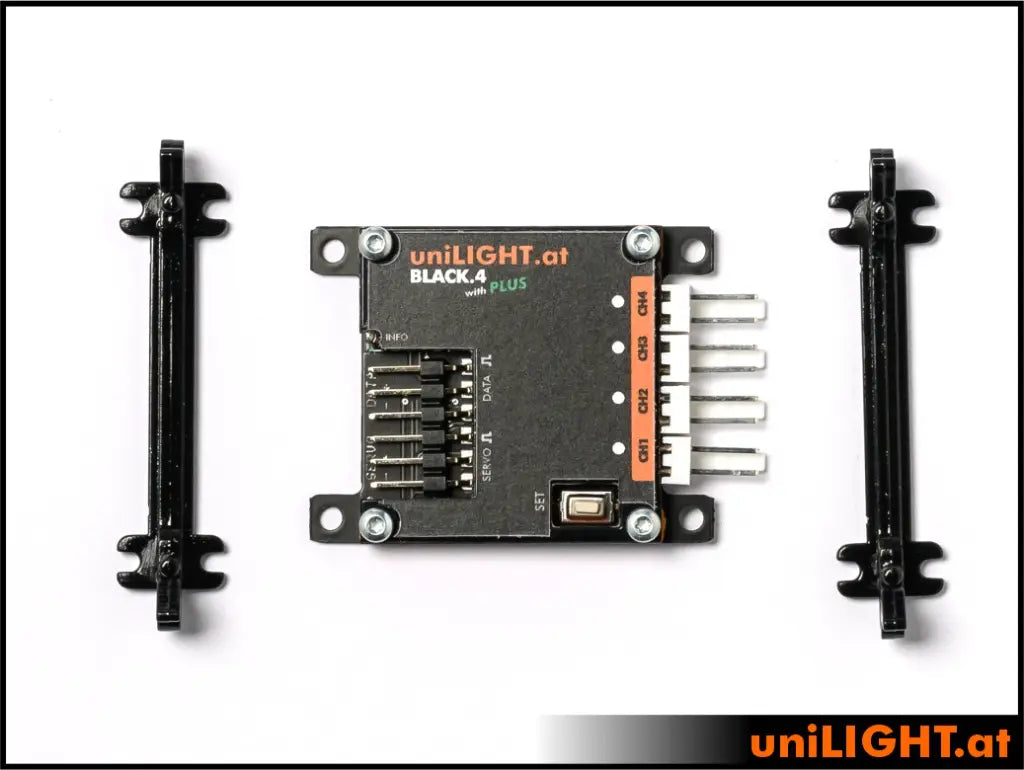 UniLIGHT 4-channel BLACK.4+ with quick-snap mounting brackets