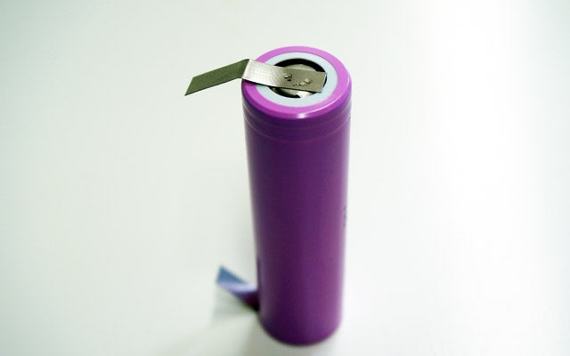 Hacker RC / Emcotec 2x LiIon Battery 15A 3000mAh A43051