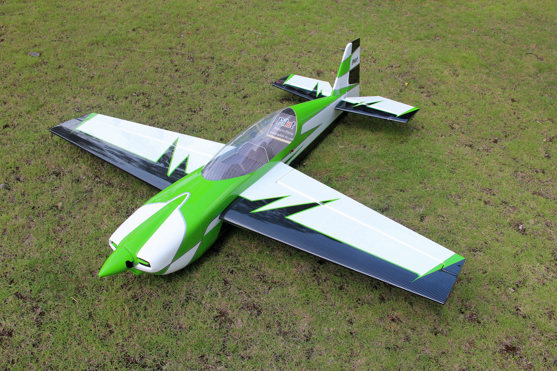 Pilot RC Extra-Ng 78In Green/Black/White (02) PIL655