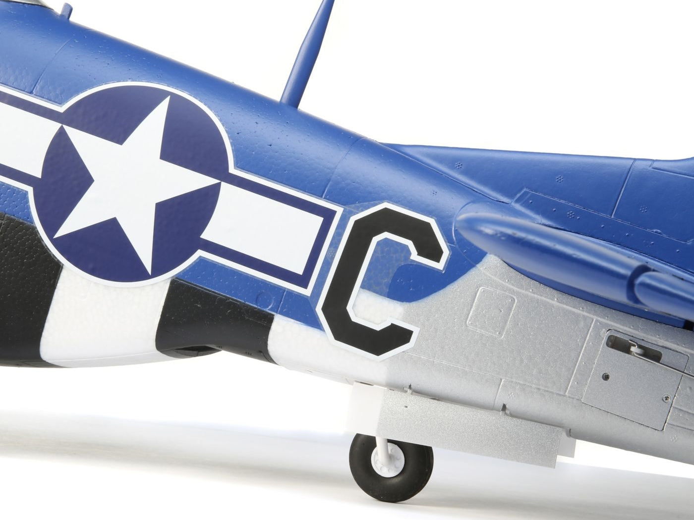 E-Flite P-51D Mustang 1.5m BNF Basic With Smart EFL01250