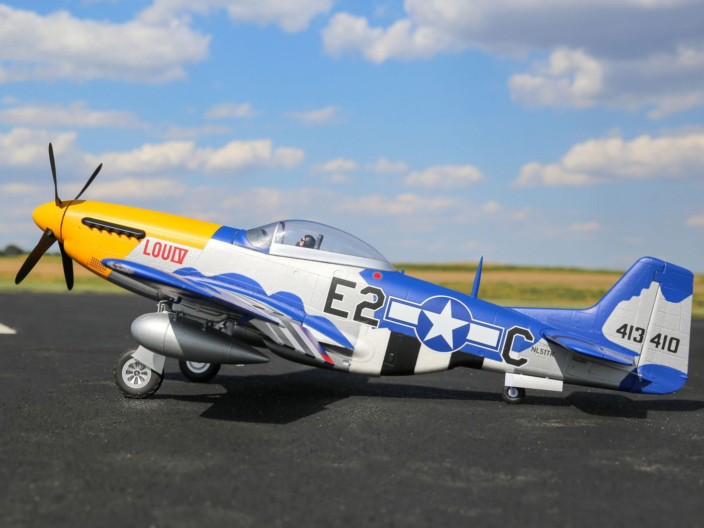 E-Flite P-51D Mustang 1.5m BNF Basic With Smart EFL01250