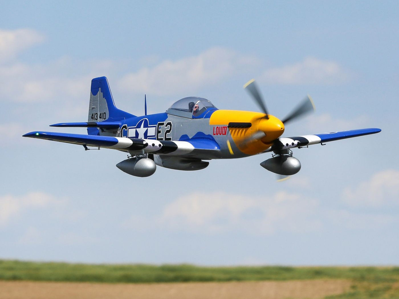E-Flite P-51D Mustang 1.5m BNF Basic With Smart EFL01250
