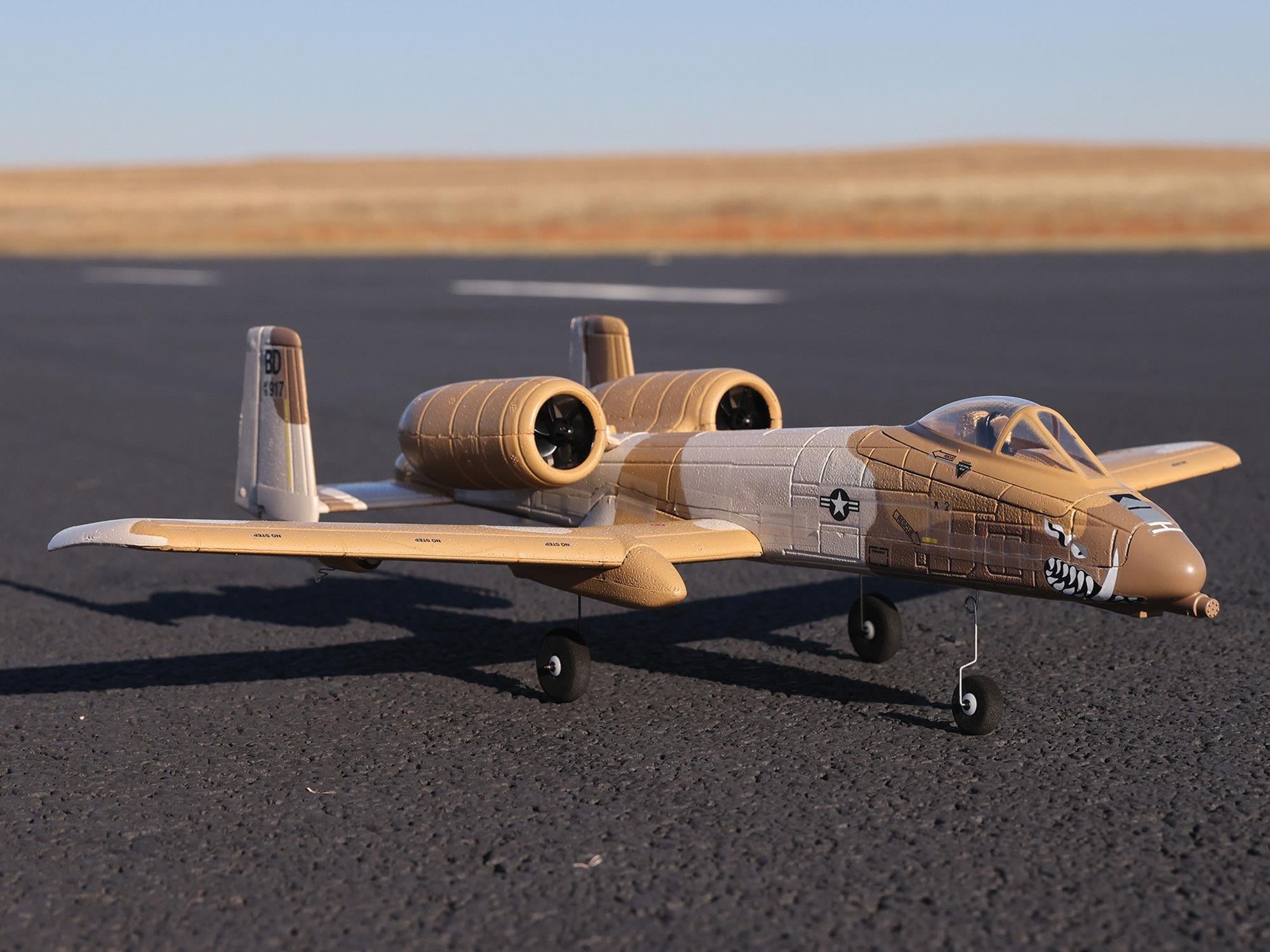E-Flite UMX A-10 Thunderbolt II 30mm EDF BNF Basic with AS3X and SAFE Select EFLU6550