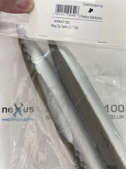 Arrows Hobby Wing Tip Tanks (for T-33) ARRAT105