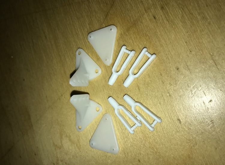 Max Thrust Riot / Ruckus Pushrod Clevis x4,Control Horn x2 MAX-T-RIOT-22