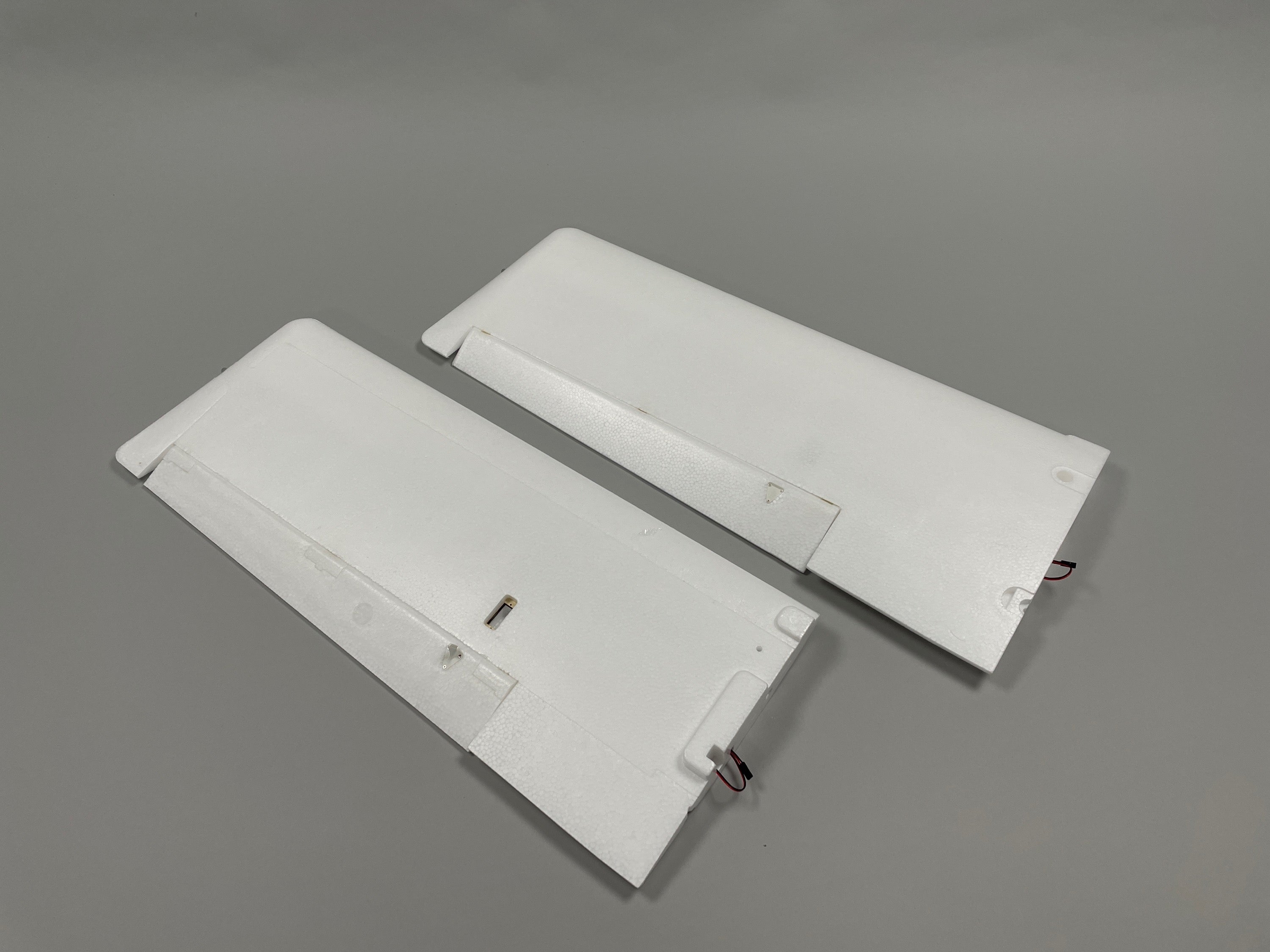 Max Thrust Riot Main Wing - No Decals MAX-T-RIOT-2-A