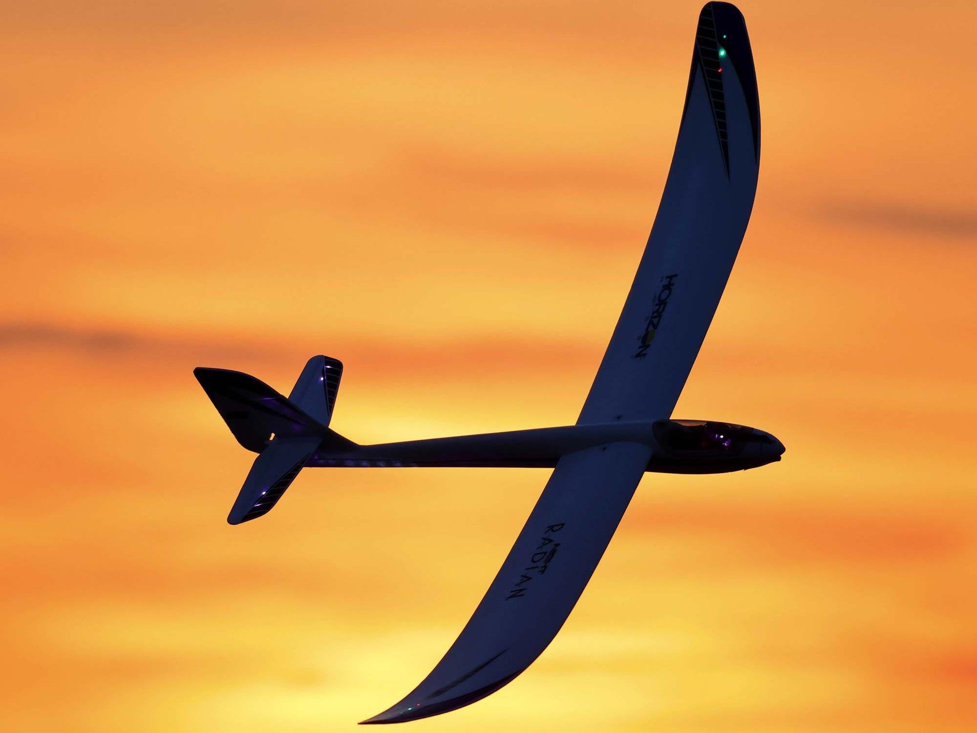 NEW E-Flite Night Radian FT 2.0m BNF Basic with AS3X SAFE & Smart Select EFL36500