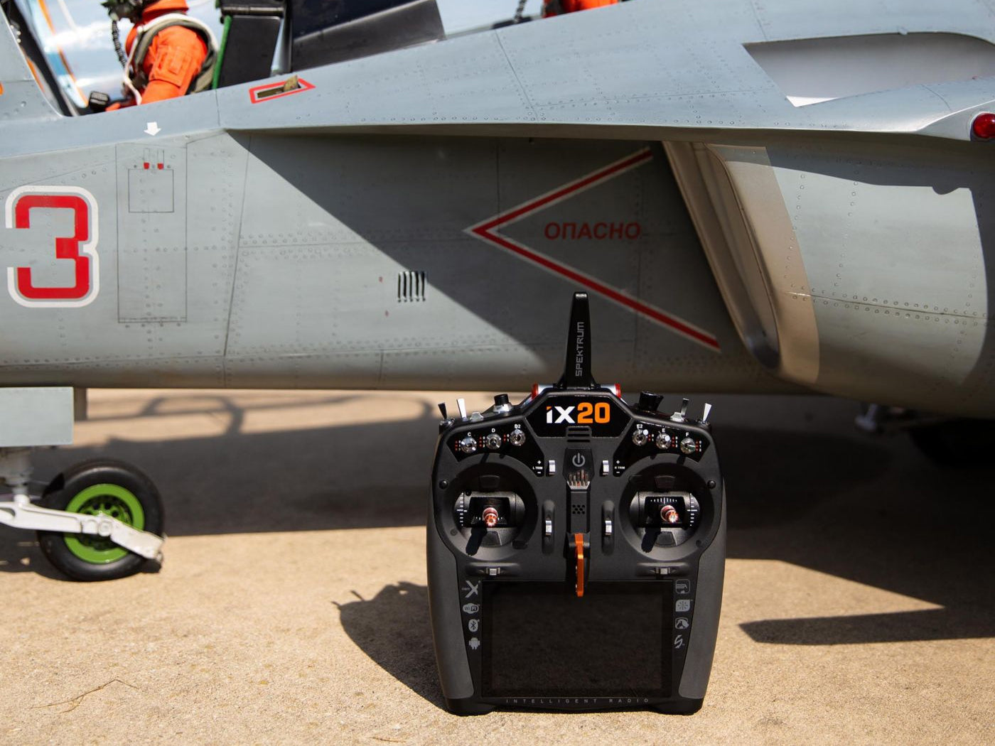 Spektrum iX20 20 Channel Transmitter TX Only SPMR20100EU