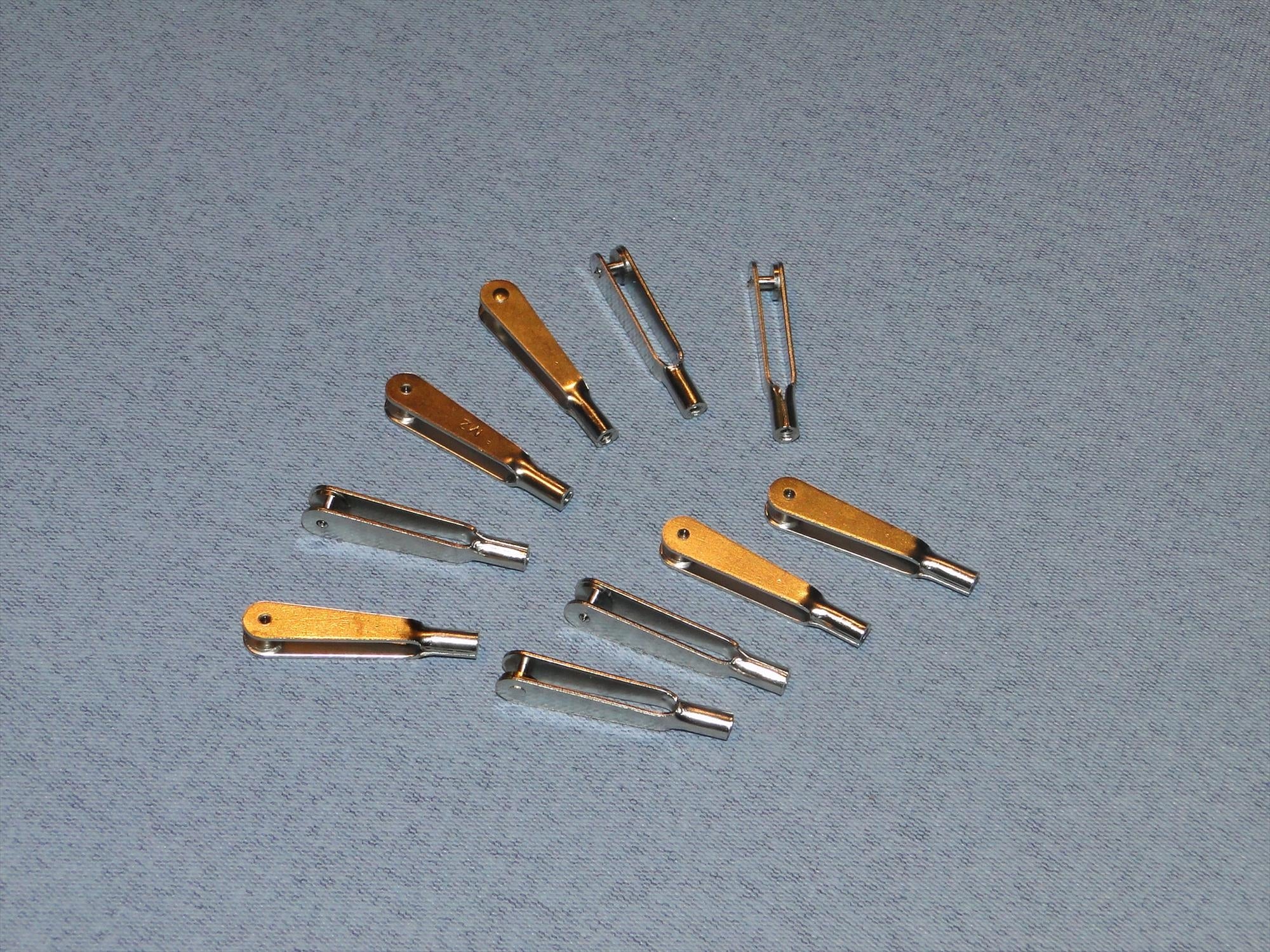 Radio Active M2 Metal Clevis (pk10) RCA124/1