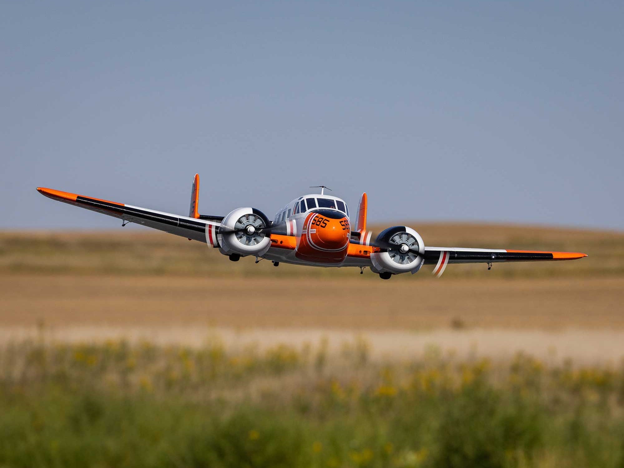 E-Flite Beechcraft D18/RC-45J 1.5m PNP EFL-3727