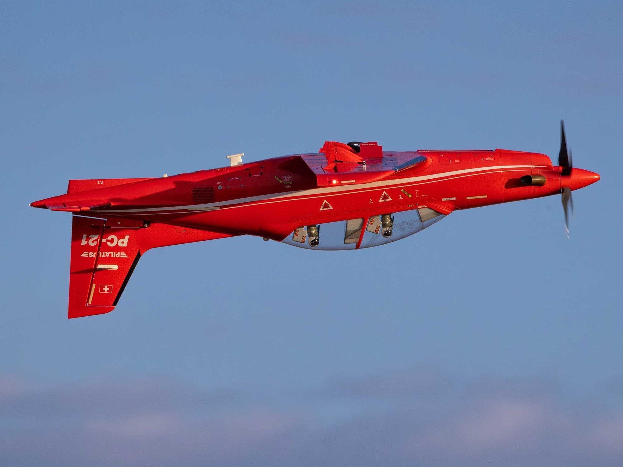 E-Flite Pilatus PC-21 1.3m BNF Basic with AS3X+ and SAFE Select EFL14950