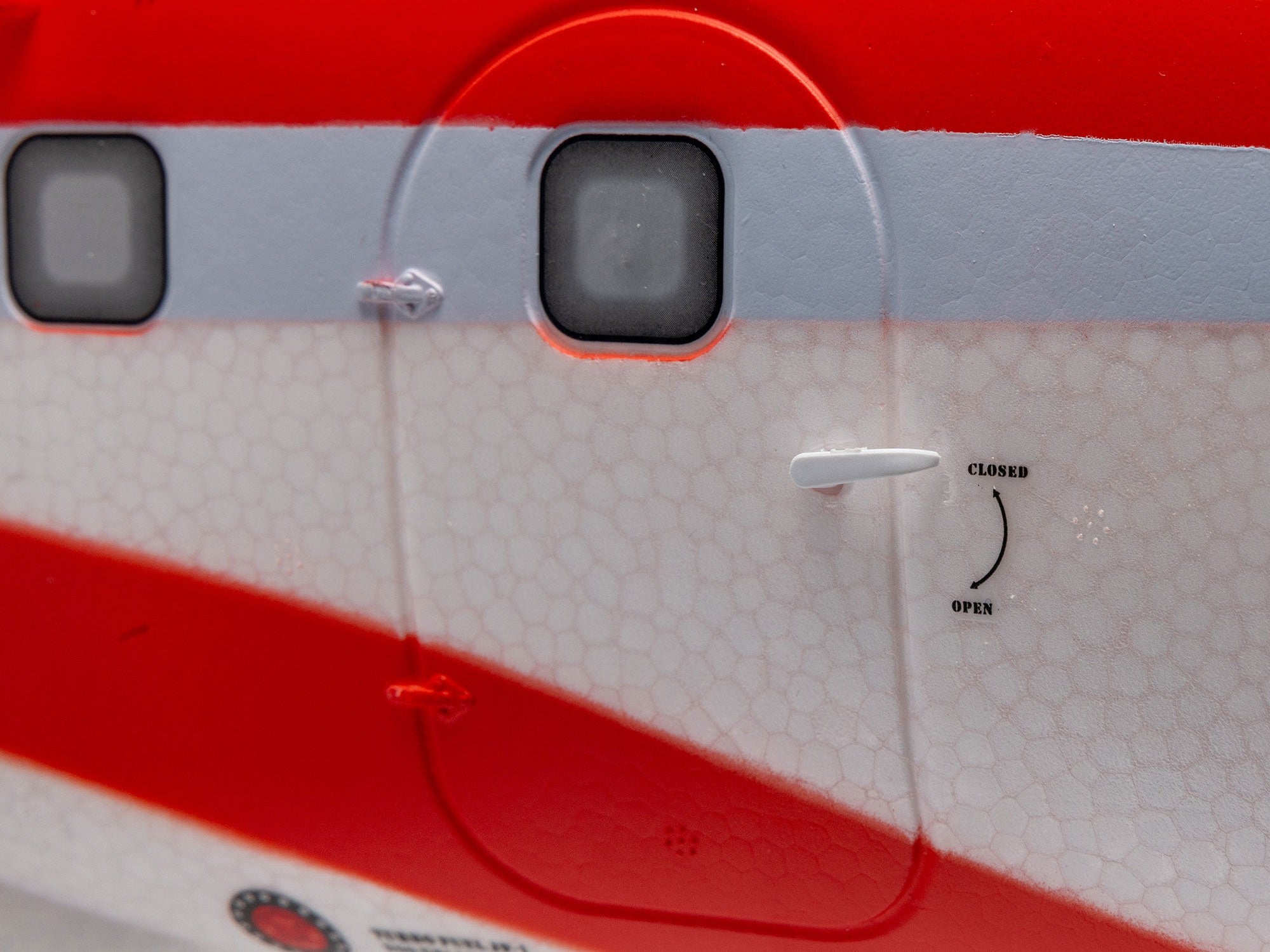 E-Flite DHC-6 Twin Otter 1.4m BNF Basic Combo with Floats Black Friday Special