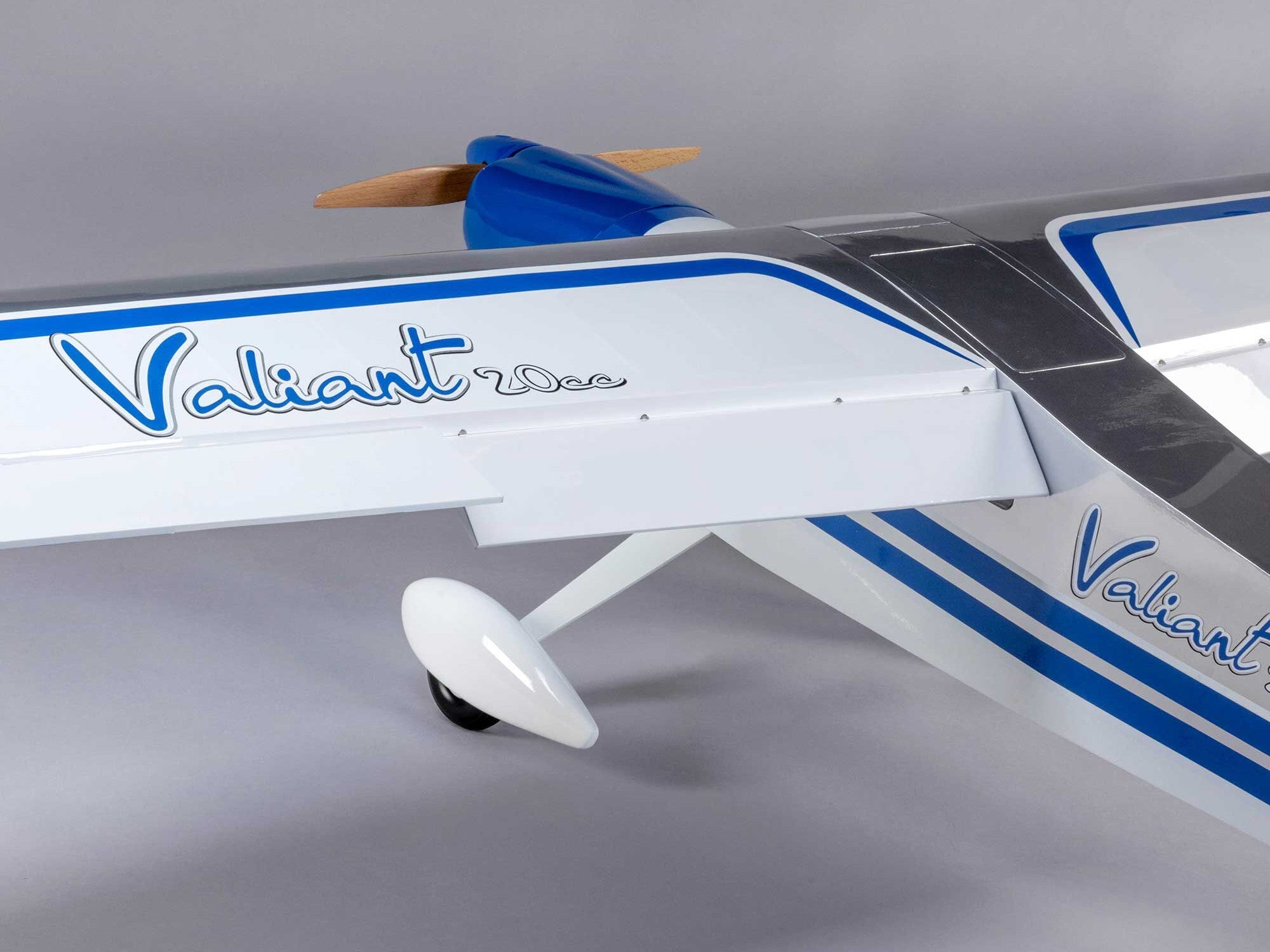 Hangar 9 Valiant 20cc EP PNP 86.5" HAN15075