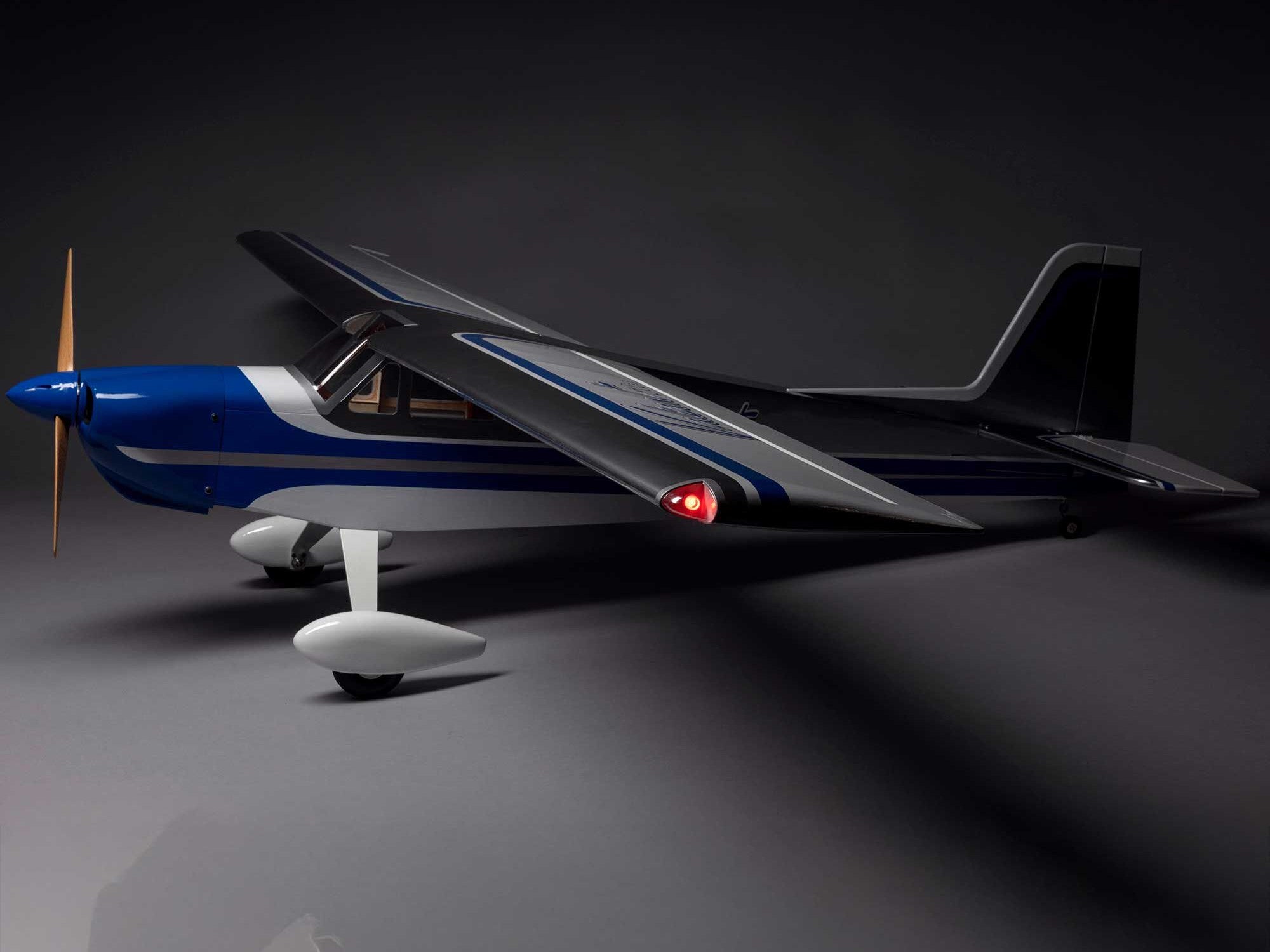 Hangar 9 Valiant 20cc EP PNP 86.5" HAN15075