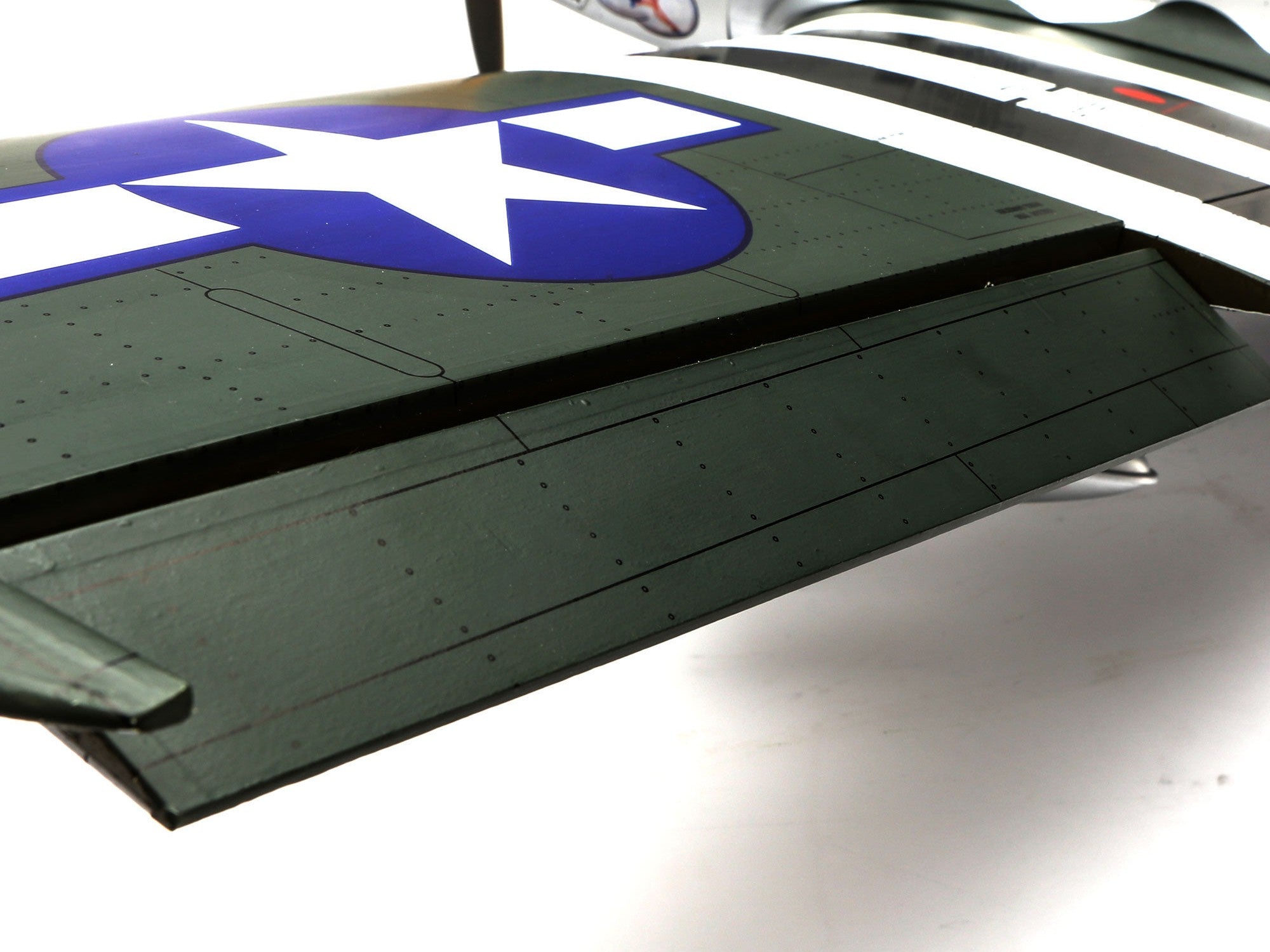 Hangar 9 P-51D Mustang 20cc ARF 69.5" HAN2820B Black Friday Special