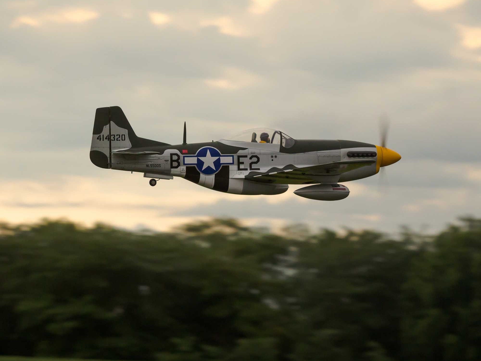 Hangar 9 P-51D Mustang 20cc ARF 69.5" HAN2820B Black Friday Special