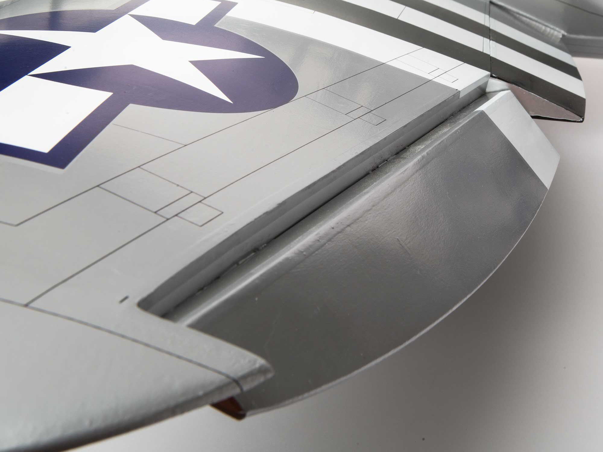 Hangar 9 P-47D Thunderbolt 20cc ARF 67" HAN2990B