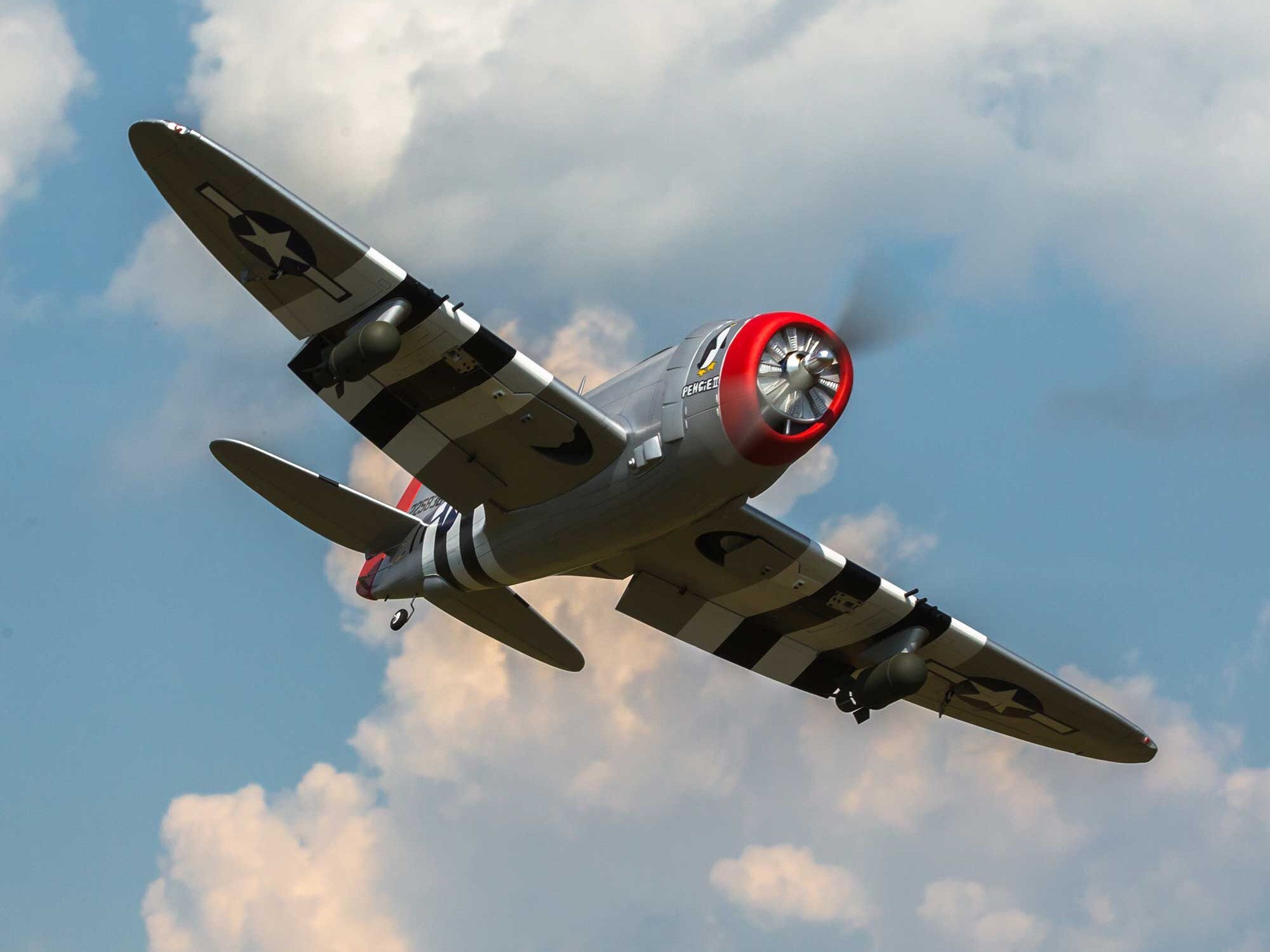 Hangar 9 P-47D Thunderbolt 20cc ARF 67" HAN2990B