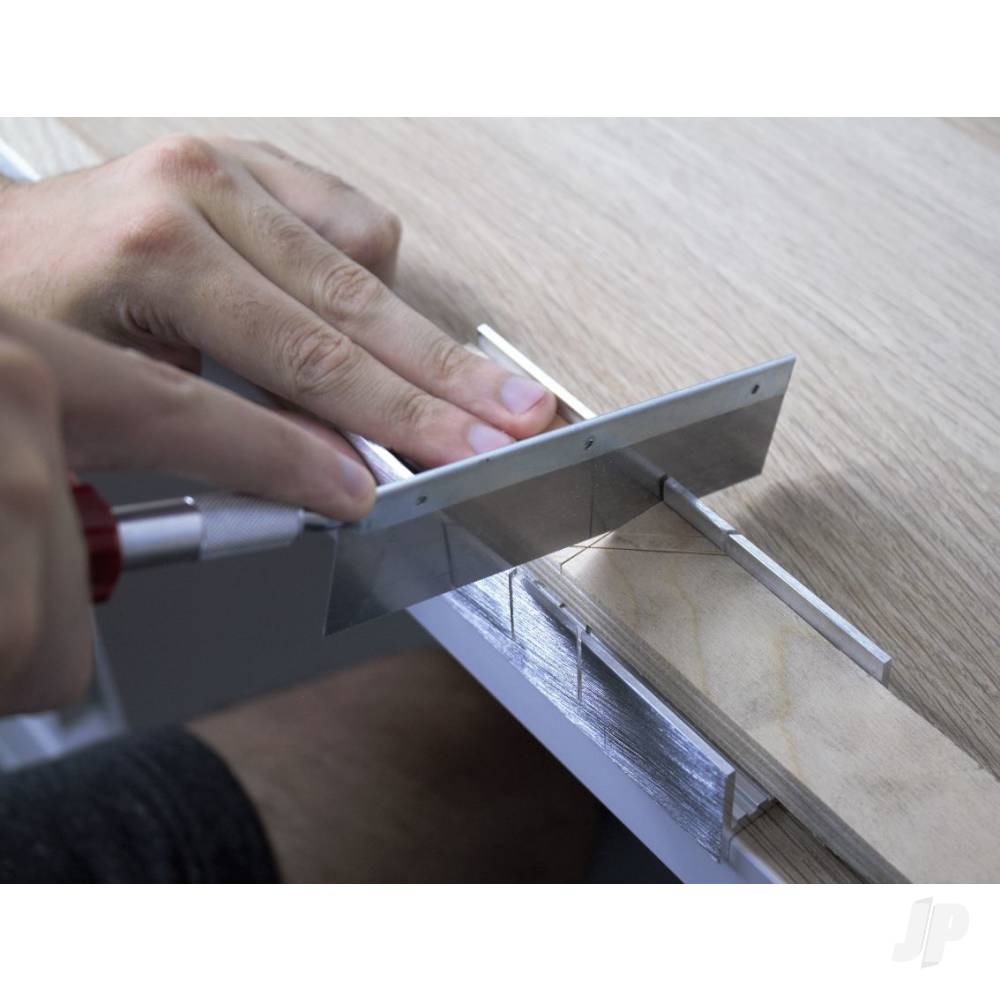 Excel 5in Pull Saw (13.3cm), 1.25in (3.175cm) Deep, 24 Teeth/Inch (9.4 TPC) (Carded) EXL30460