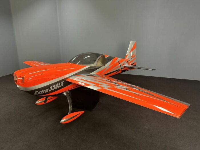 CARF Extra 330LX 2.6m