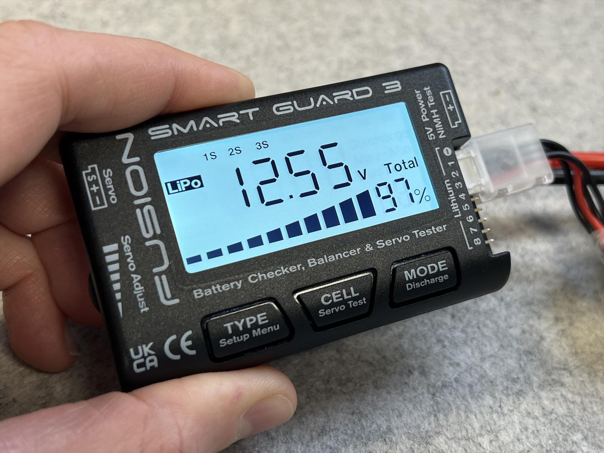 Fusion Smart Guard 3 Lithium Battery Checker &amp; Balancer P-FS-BC07 powered on power up