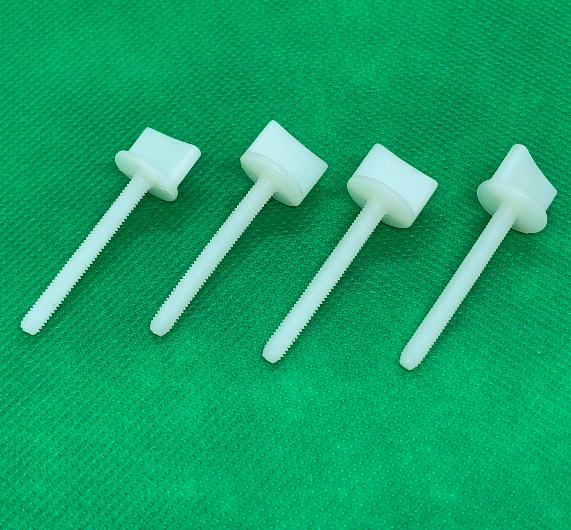Macgregor Nylon Wing Bolts M4 x L35mm White 4PK ACC0109A