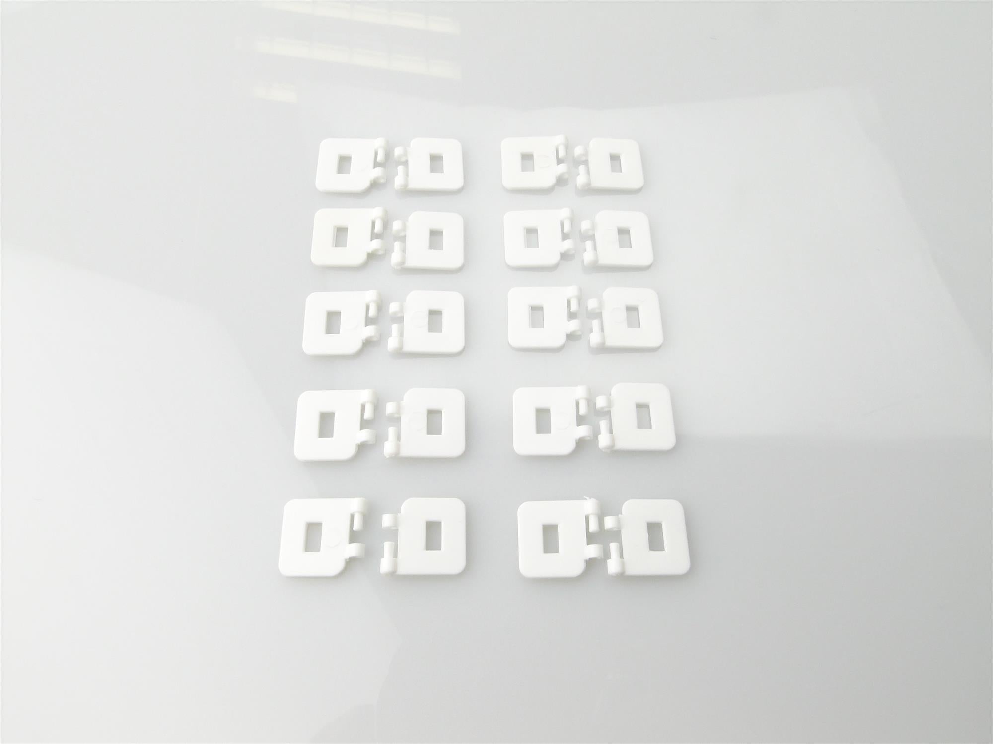 Radio Active Flat Nylon Hinge (pk10) RCA118