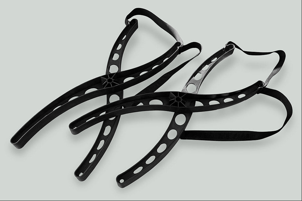 Ripmax Model Stand F-RMX-MS01 ends not assembled laying with straps showing the strapping