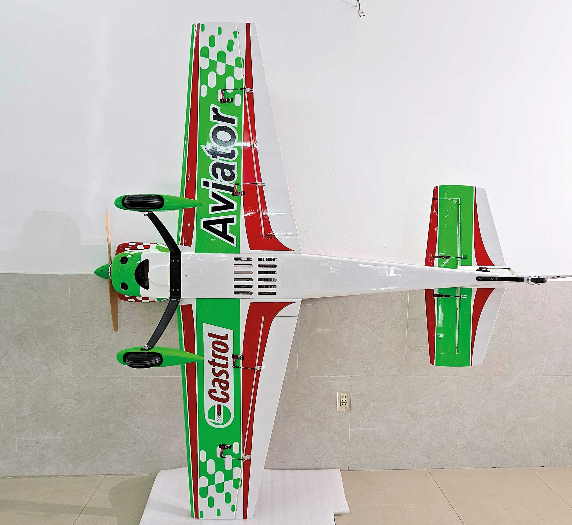 Seagull CAP 232 2464mm (97 in) Castrol Scheme SEA416