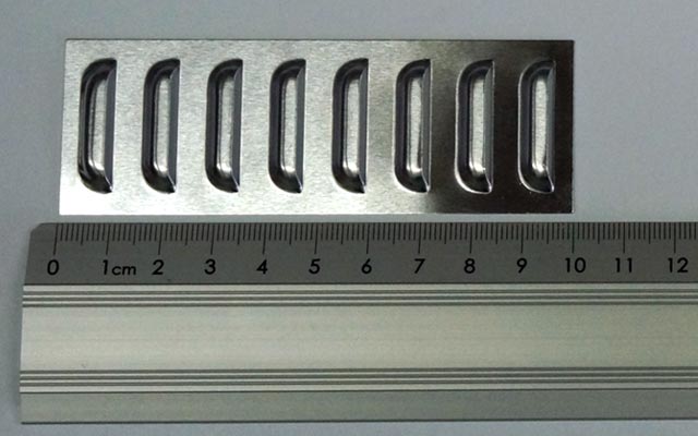 Emcotec Ventilation Louvres 100x35mm  (2 pcs.) KR70023