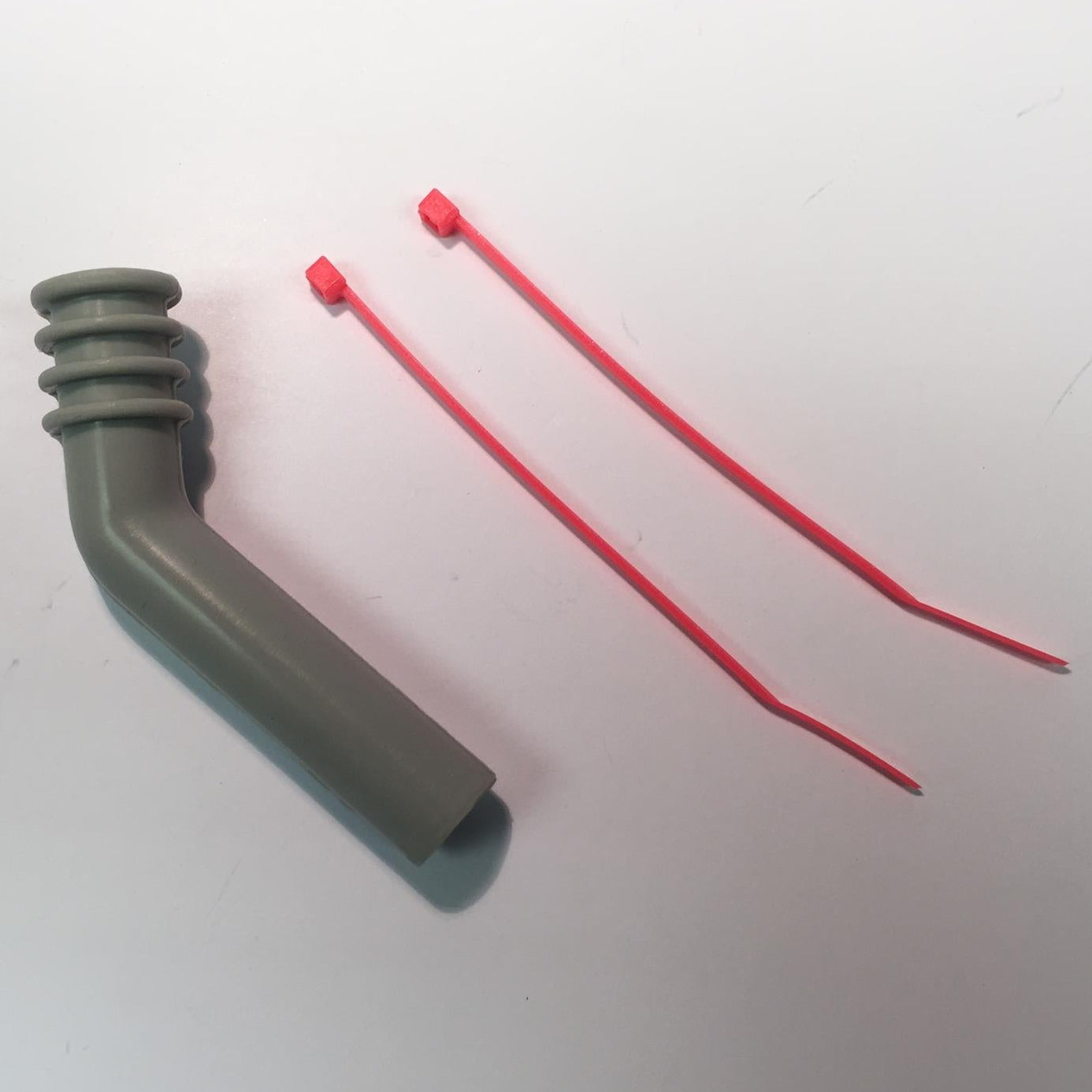 Logic Silicone Exhaust Deflector   7mm  45 Deg LST06