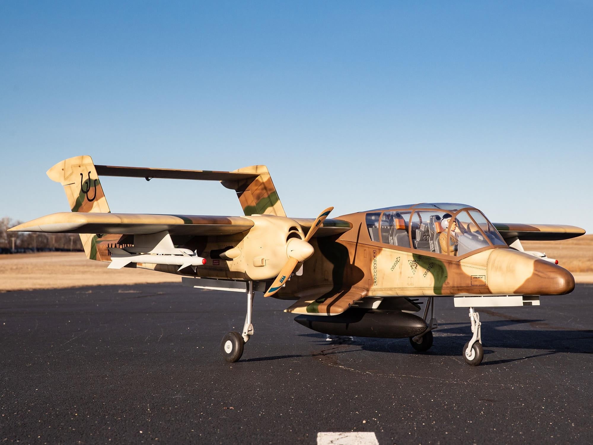 Hangar 9 OV-10 Bronco 30cc ARF with Landing Gear Set HAN4670CR